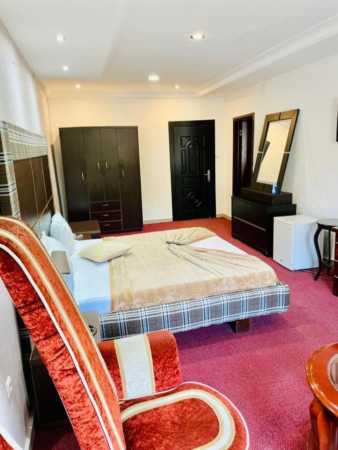 Class Hotel Brazzaville Ngoại thất bức ảnh