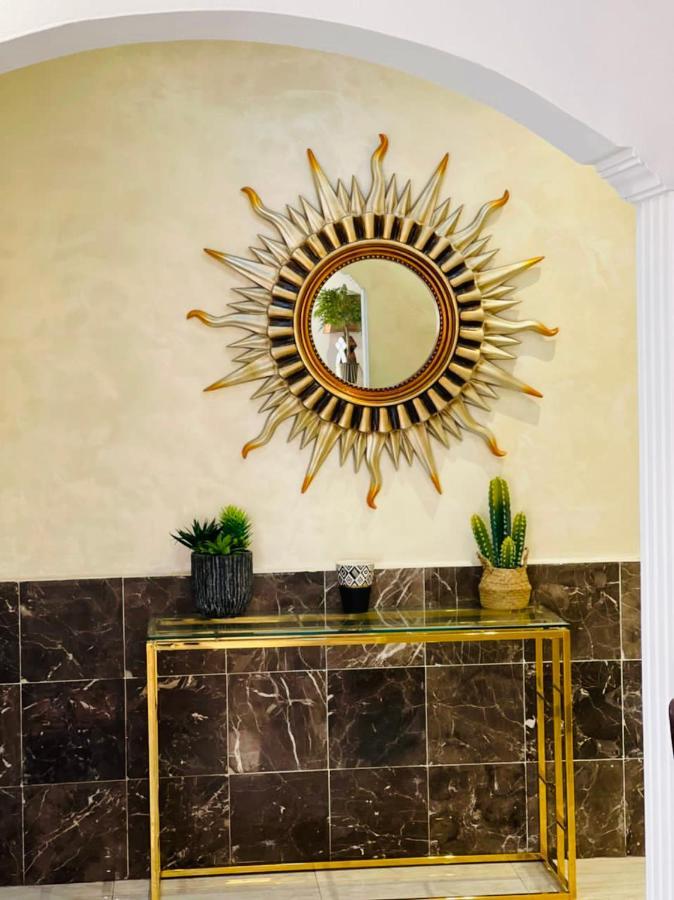 Class Hotel Brazzaville Ngoại thất bức ảnh