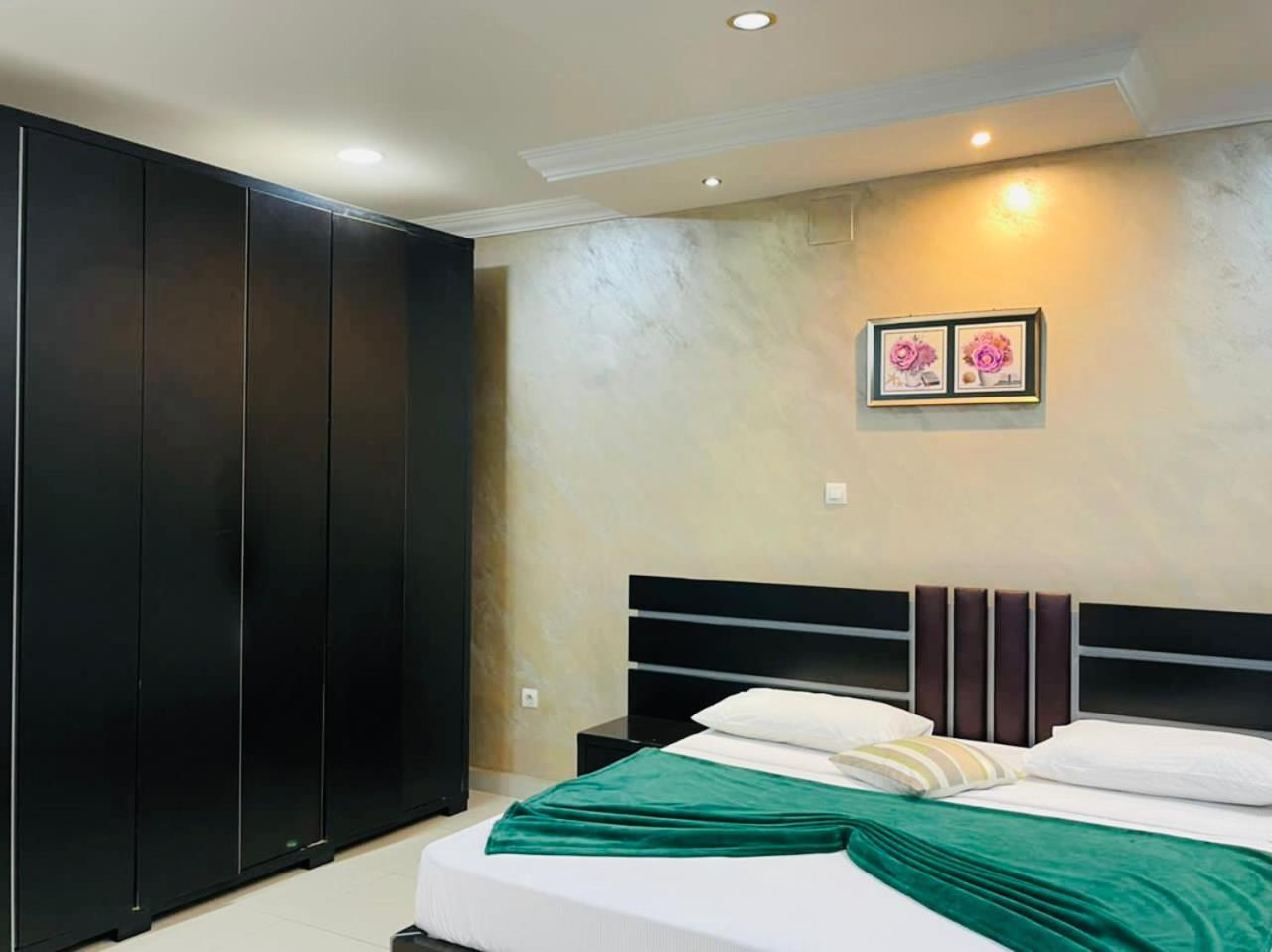Class Hotel Brazzaville Ngoại thất bức ảnh