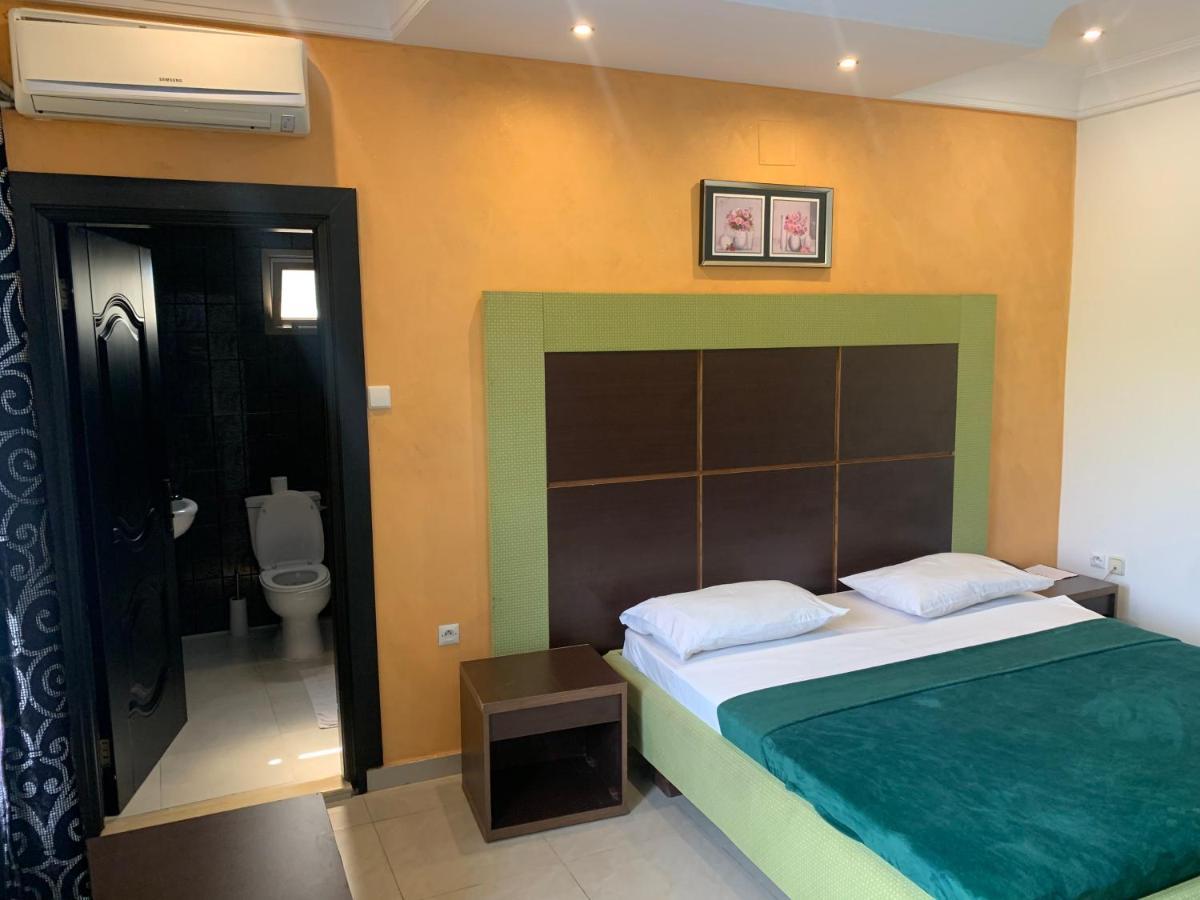 Class Hotel Brazzaville Ngoại thất bức ảnh