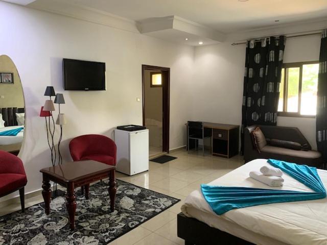 Class Hotel Brazzaville Ngoại thất bức ảnh