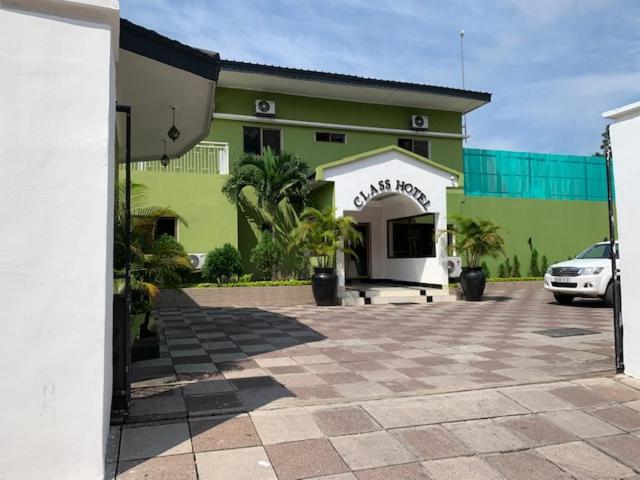 Class Hotel Brazzaville Ngoại thất bức ảnh